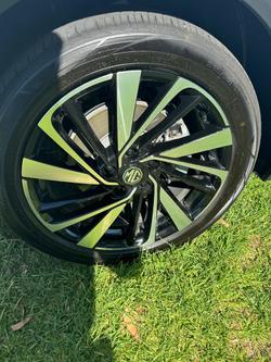 2025 MG ZS Essence Turbo ZS32 MY25 Dover White