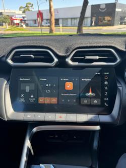 2025 MG ZS Essence Turbo ZS32 MY25 Dover White