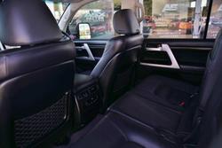 2017 Toyota Landcruiser VX