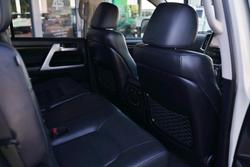 2017 Toyota Landcruiser VX