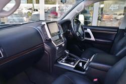 2017 Toyota Landcruiser VX