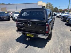 2017 NISSAN NAVARA ST-X (4x2)