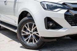 2025 Isuzu D-MAX LS-U+