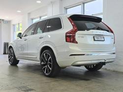 2022 Volvo XC90 B6 Inscription