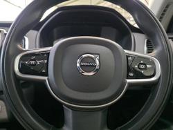 2022 Volvo XC90 B6 Inscription
