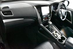 2022 Mitsubishi Pajero Sport Exceed