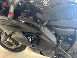 2025 Yamaha YZF-R7 LAMs YZF-R Black