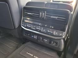 2024 Toyota Landcruiser Sahara