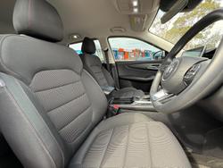 2022 MG HS Core SAS23 MY22 York White