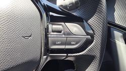 2023 Peugeot e-2008 GT