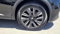 2023 Peugeot e-2008 GT