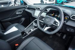 2025 MG ZS Essence Hybrid+