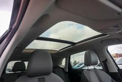 2025 MG MGS5 EV Essence 49