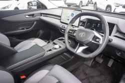 2025 MG MGS5 EV Essence 49