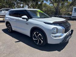 2024 Mitsubishi Outlander PHEV Exceed