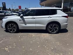 2024 Mitsubishi Outlander PHEV Exceed