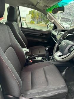 2017 Toyota Hilux SR