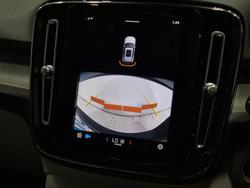 2022 Volvo XC40 Plus B4