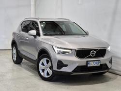 2022 Volvo XC40 Plus B4
