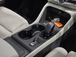 2022 Volvo XC40 Plus B4