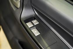 2025 Isuzu Nlr 45-150 Dt D34 Mwb Tray Pack NLR 45-150 AMT MWB Tray Pack