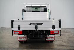 2025 Isuzu Nlr 45-150 Dt D34 Mwb Tray Pack NLR 45-150 AMT MWB Tray Pack