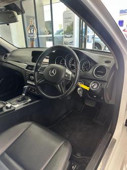 2012 Mercedes-Benz C-Class C200 BlueEFFICIENCY W204 MY12 Polar White