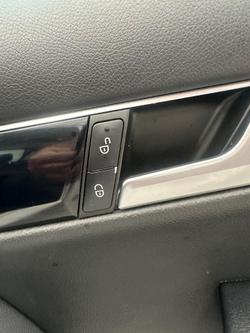 2012 Mercedes-Benz C-Class C200 BlueEFFICIENCY W204 MY12 Polar White