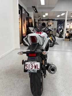 2021 YAMAHA YZF-R15 White