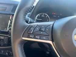 2023 Nissan Navara ST-X