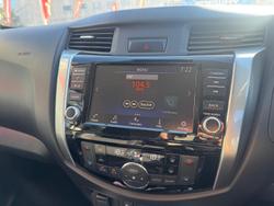 2023 Nissan Navara ST-X