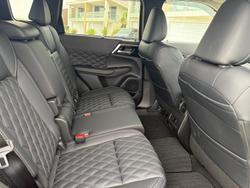 2025 Mitsubishi Outlander PHEV Exceed