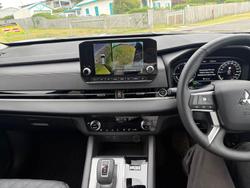 2025 Mitsubishi Outlander PHEV Exceed