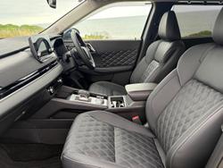 2025 Mitsubishi Outlander PHEV Exceed