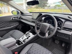 2025 Mitsubishi Outlander PHEV Exceed