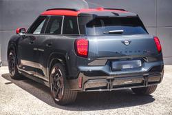 2025 MINI Aceman JCW E Favoured