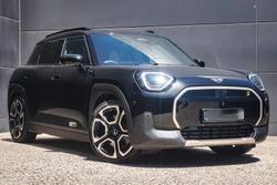 2024 MINI Aceman SE Favoured
