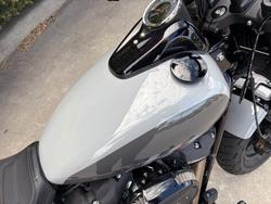 2024 HARLEY-DAVIDSON FXFBS FAT BOB (114) Grey