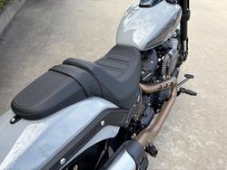 2024 HARLEY-DAVIDSON FXFBS FAT BOB (114) Grey