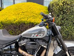 2024 HARLEY-DAVIDSON FXFBS FAT BOB (114) Grey