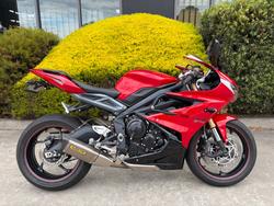 2015 Triumph DAYTONA 675 Red