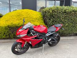 2015 Triumph DAYTONA 675 Red