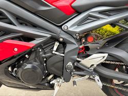 2015 Triumph DAYTONA 675 Red