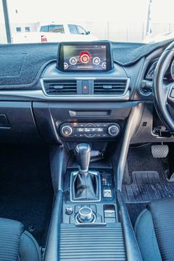 2018 Mazda 3 Maxx Sport