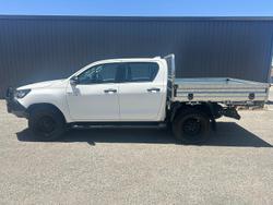 2022 Toyota Hilux SR