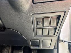 2022 Toyota Hilux SR