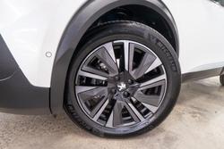 2023 Peugeot e-2008 GT