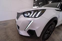 2023 Peugeot e-2008 GT