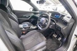 2023 Peugeot e-2008 GT