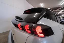 2023 Peugeot e-2008 GT